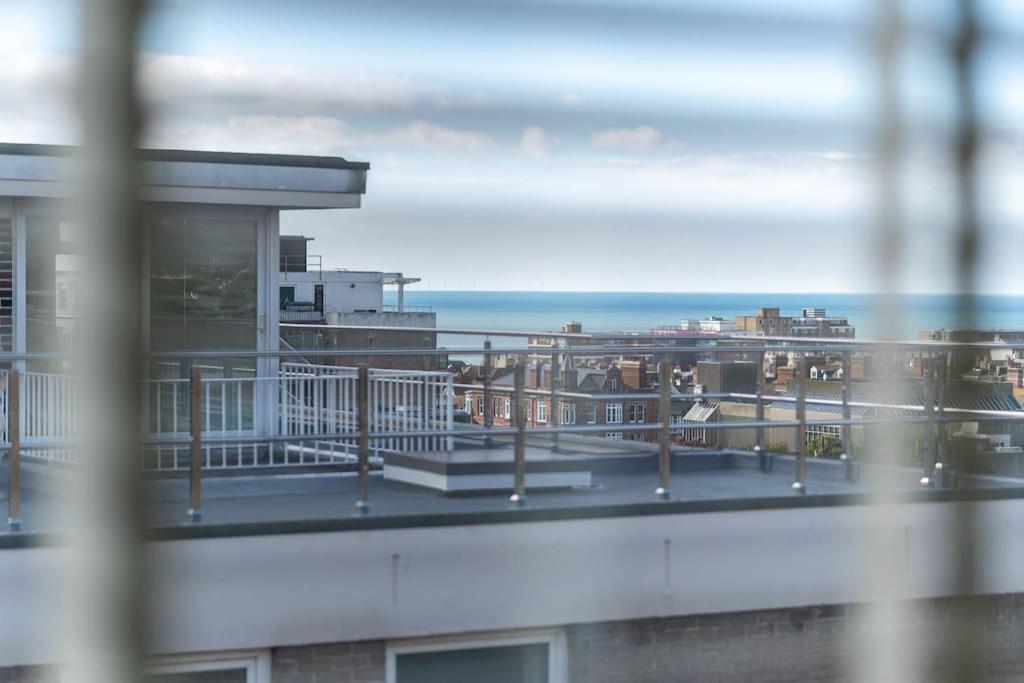 Lovely Apartment With Spectacular Views & Free Parking Hove Extérieur photo